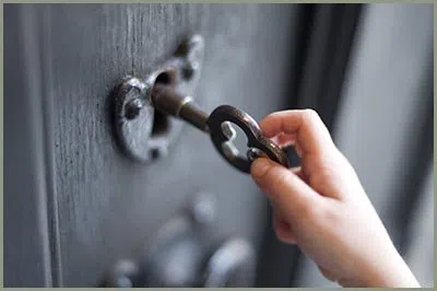 Locksmith Solution Services Cleveland, OH 216-606-9133 - 68-44-7