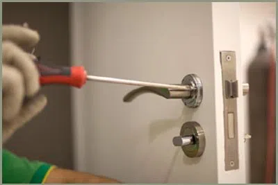 Locksmith Solution Services Cleveland, OH 216-606-9133 - 68-44-8